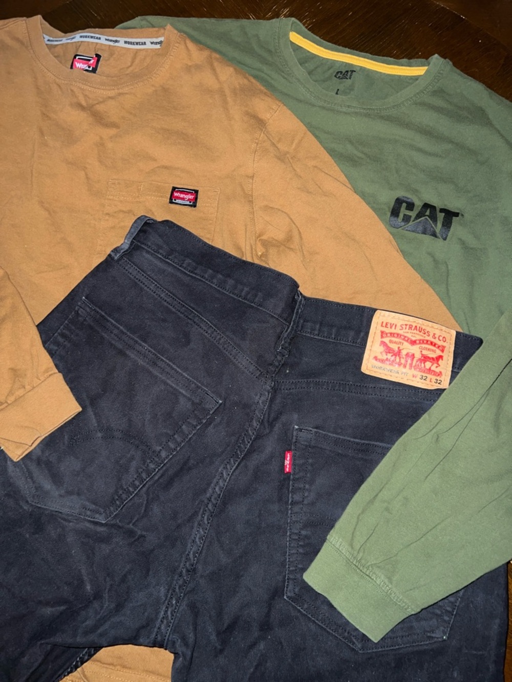 🛠️ Workwear Bundle | Levi’s Jeans + 2 Long Sleeve Work Shirts 🛠️